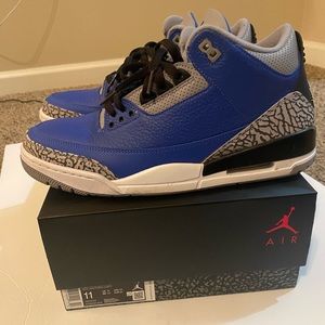 Air Jordan 3s. Great condition. Box included.